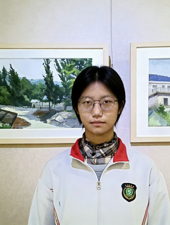 【每颗星都闪亮】秦子玥：素笔勾勒青春序